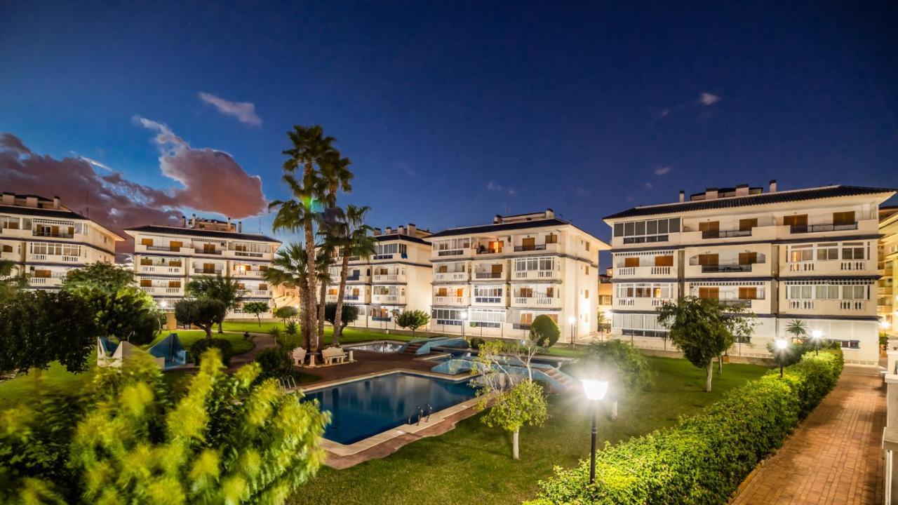 Martas Apartment La Mata  Eksteriør bilde